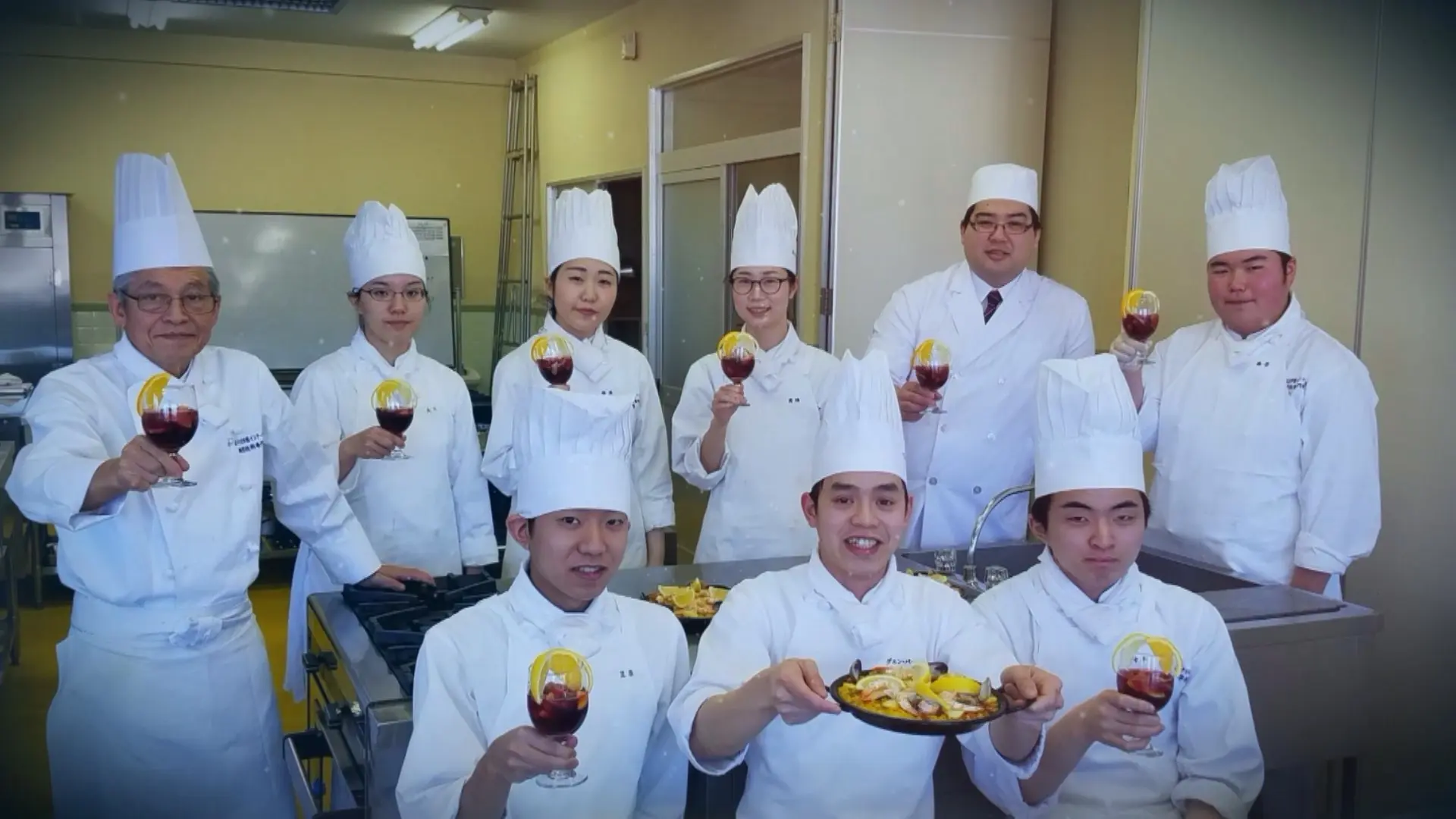 Giữ hồn quê giữa tinh hoa ẩm thực Nhật | Người Việt 5 châu | 27/12/2025